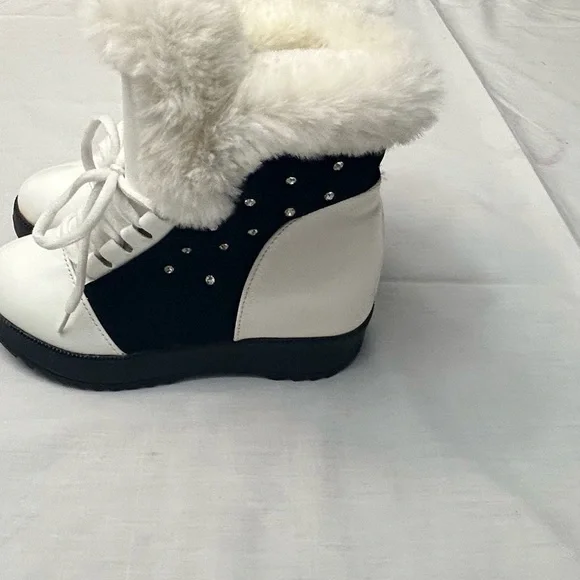 NO NAME BRAND - Picture 2 of 11